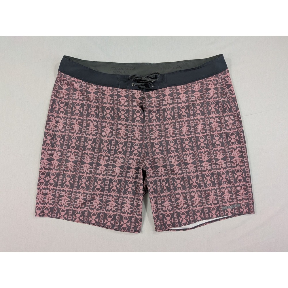 Patagonia Mens 38 Tribal Pattern Hydro Series Boardshorts Pink Grey Geometric
